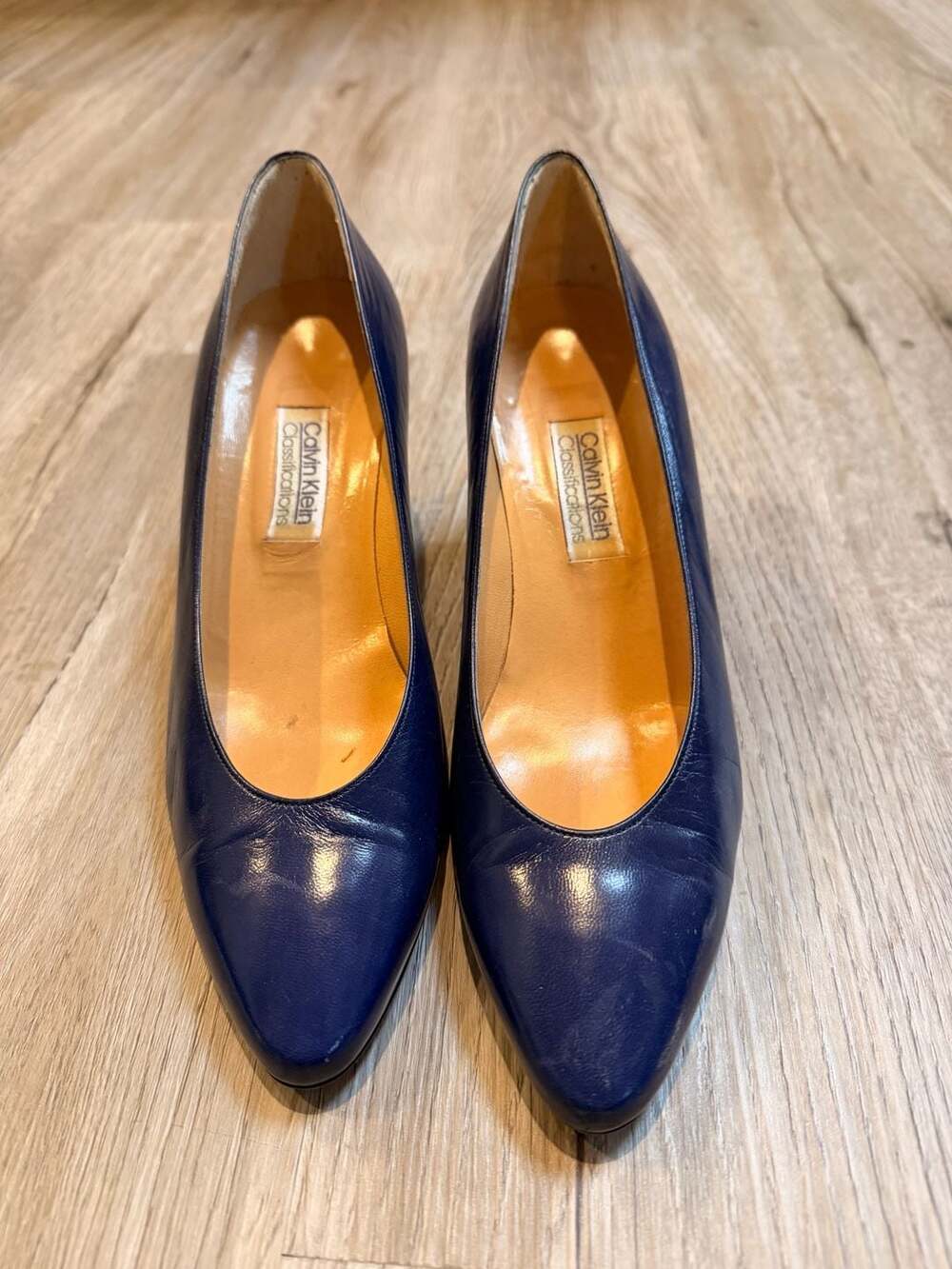 Calvin Klein Classifications Pumps Size 8M Blue Leather Kitten Heel